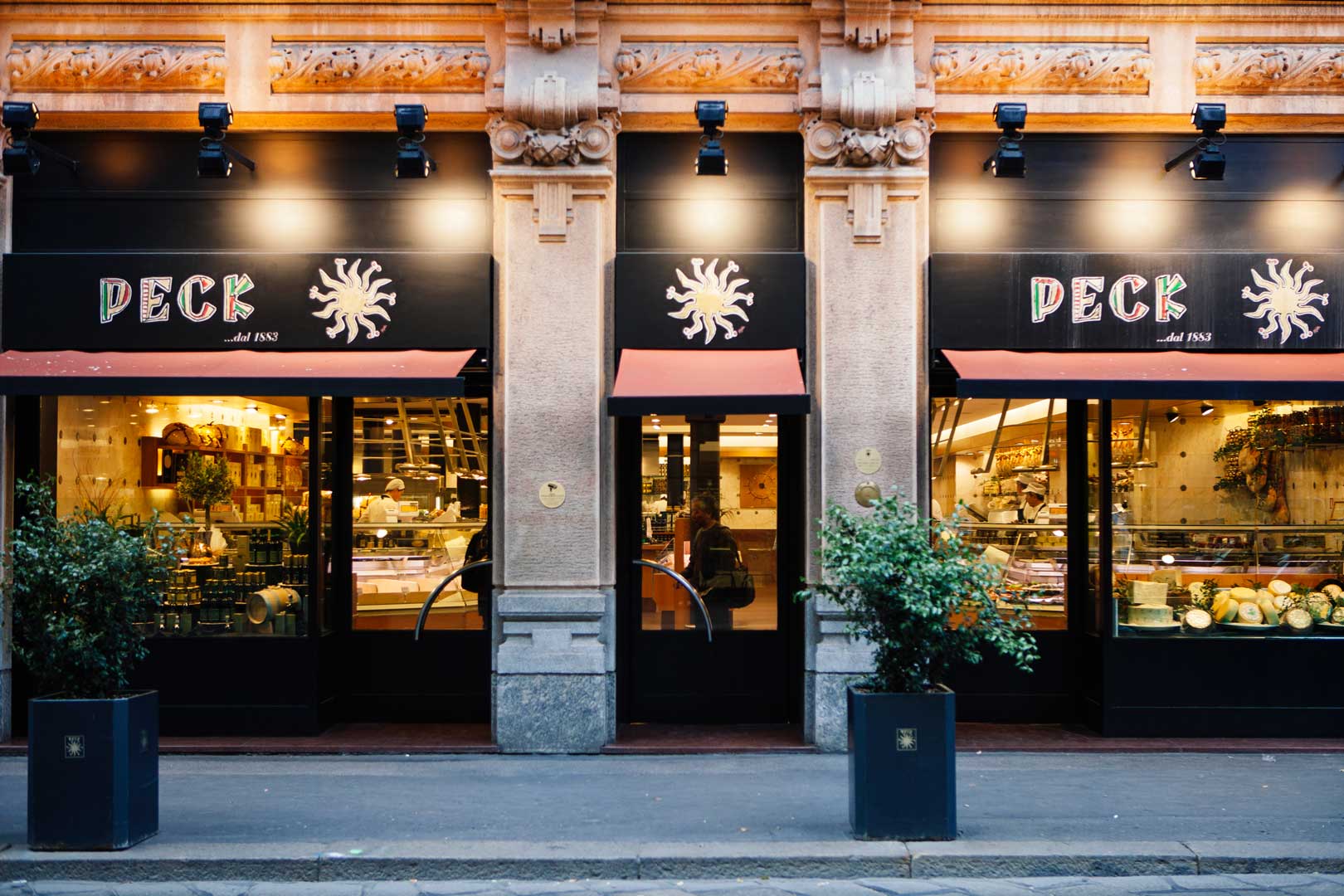 negozio peck-milano-ingresso