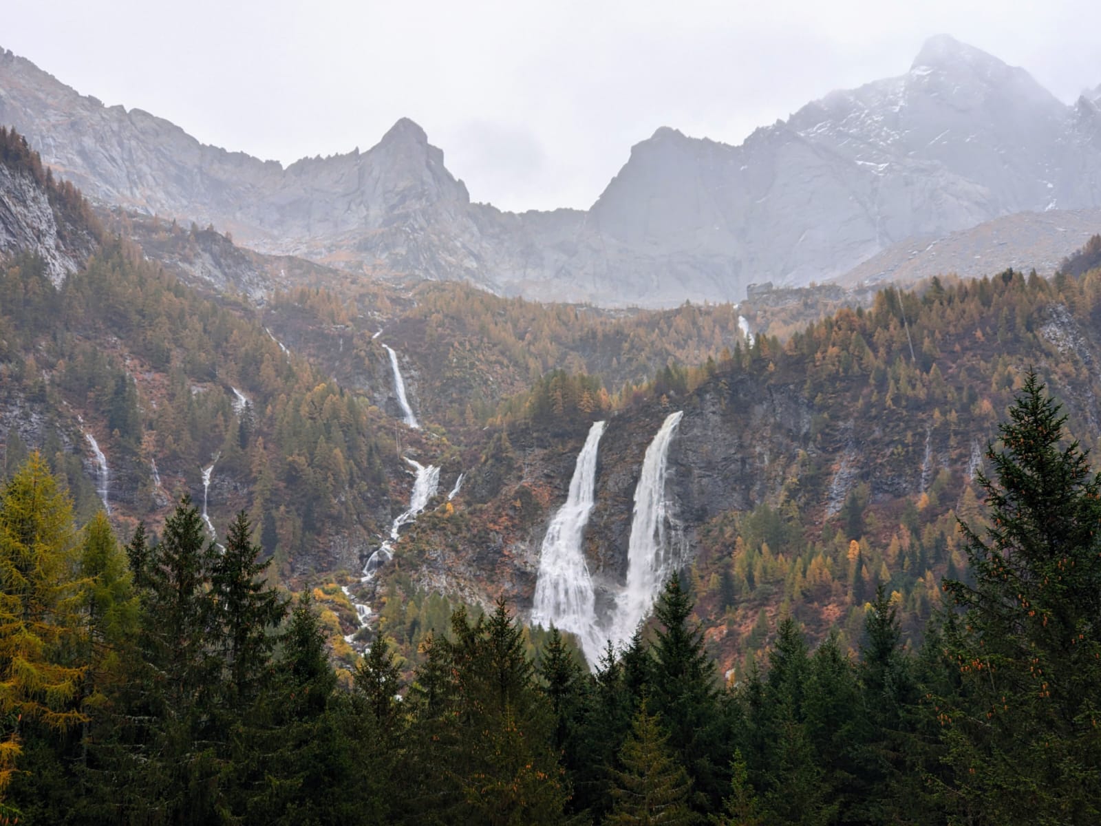 Valle Arnasca da rifugio Brasca