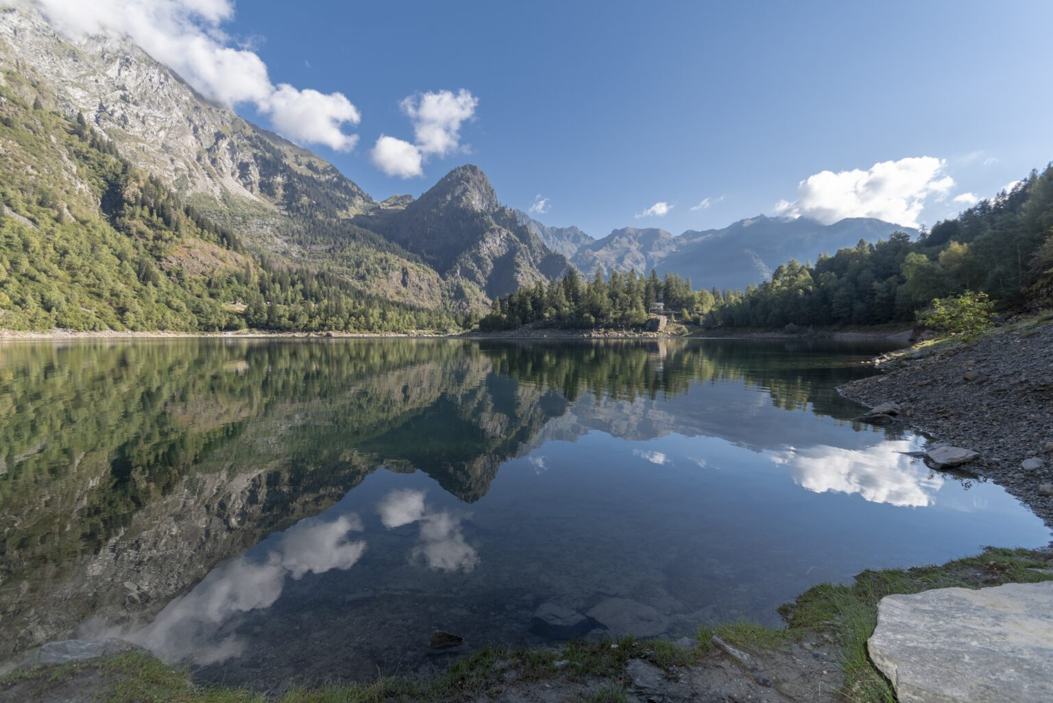 Lago di Antrona